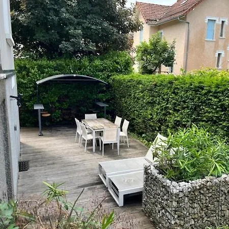 아파트 Charmant Avec Terrasse *